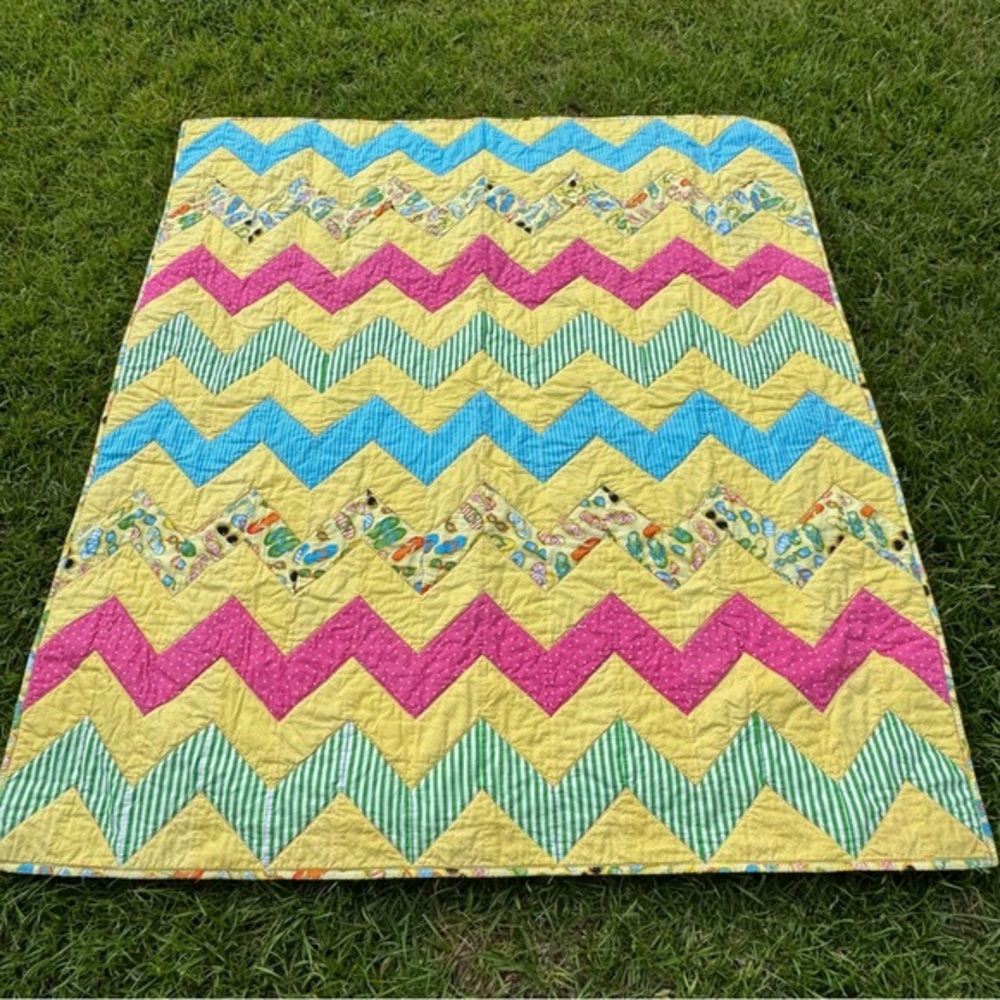 Handmade Diagonal Duo Chevron Quilt 60x54 Colorful Lap Throw Debra Finan